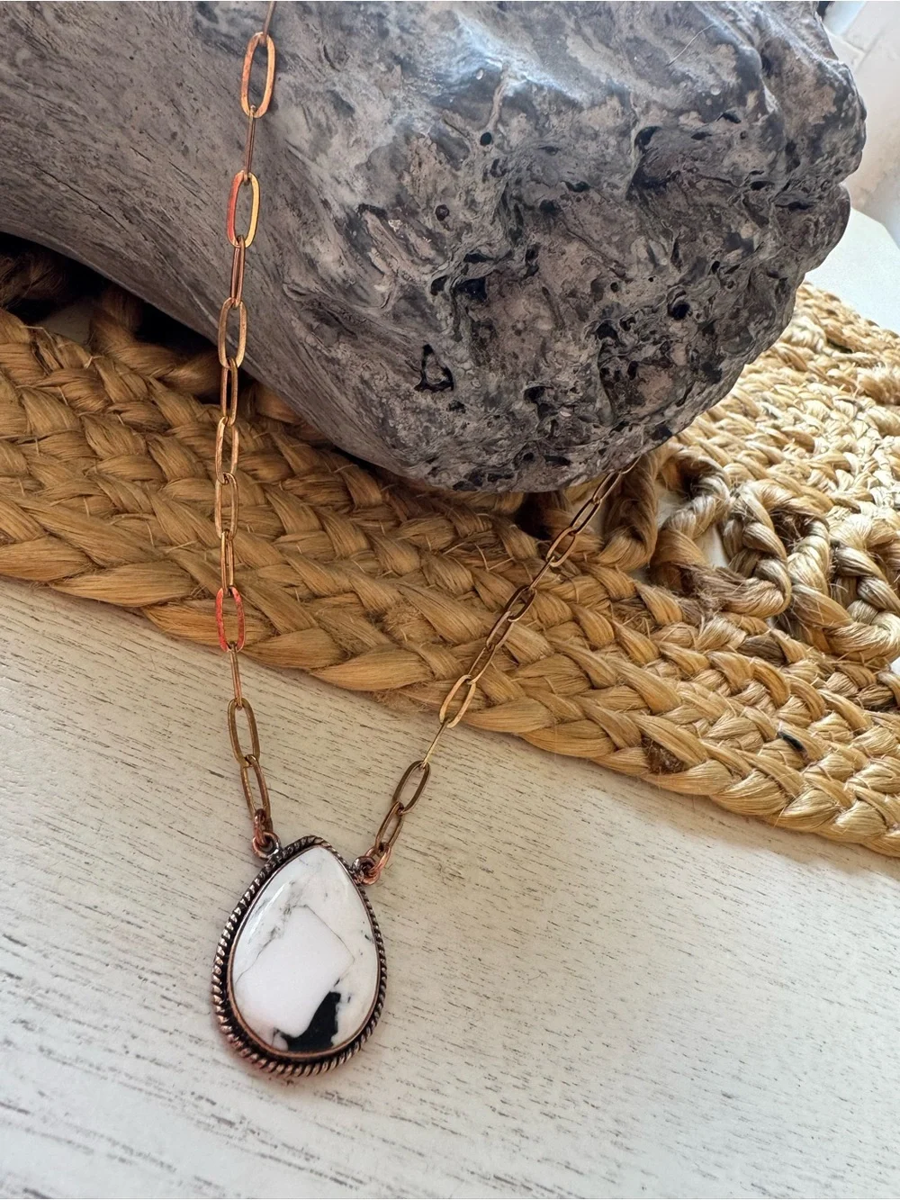 🤩NEW GENUINE WHITE BUFFALO COPPER PAPER CLIP NECKLACE